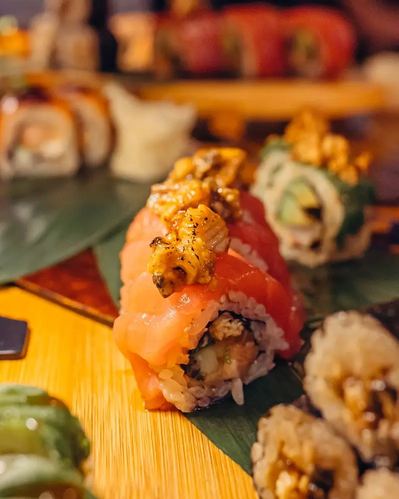 Uramaki garni, gros plan